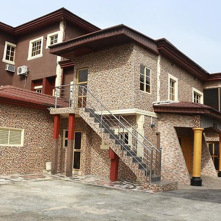 Cute Villa Hotel And Suites Uyo Buitenkant foto