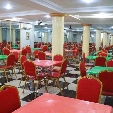 Cute Villa Hotel And Suites Uyo Buitenkant foto