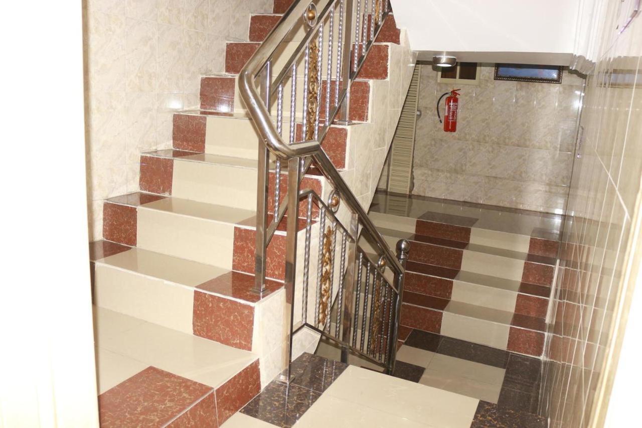 Cute Villa Hotel And Suites Uyo Buitenkant foto